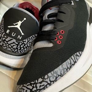 Jordan Zoom Tenacity ‘88 Black Cement Men’s Size 10  AV5878-002